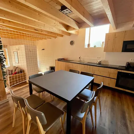 La Maizon Du Bois 1 Er Etage * 拉普拉涅